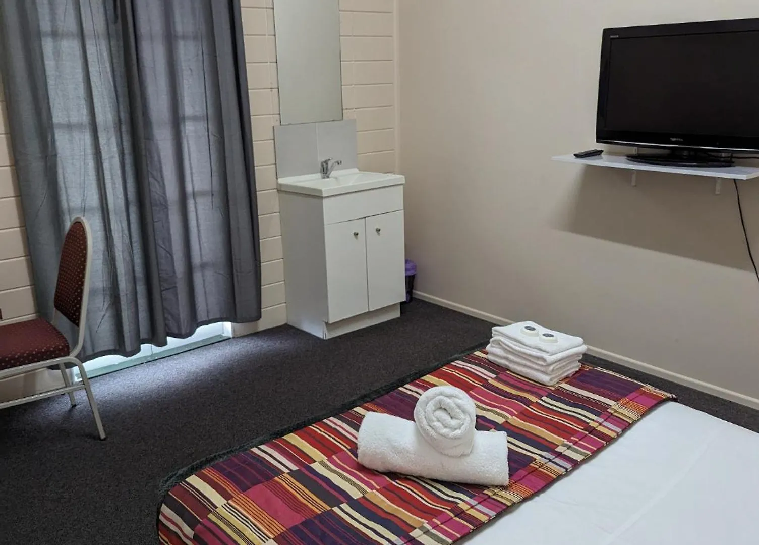 Grand Central Hotel Proserpine