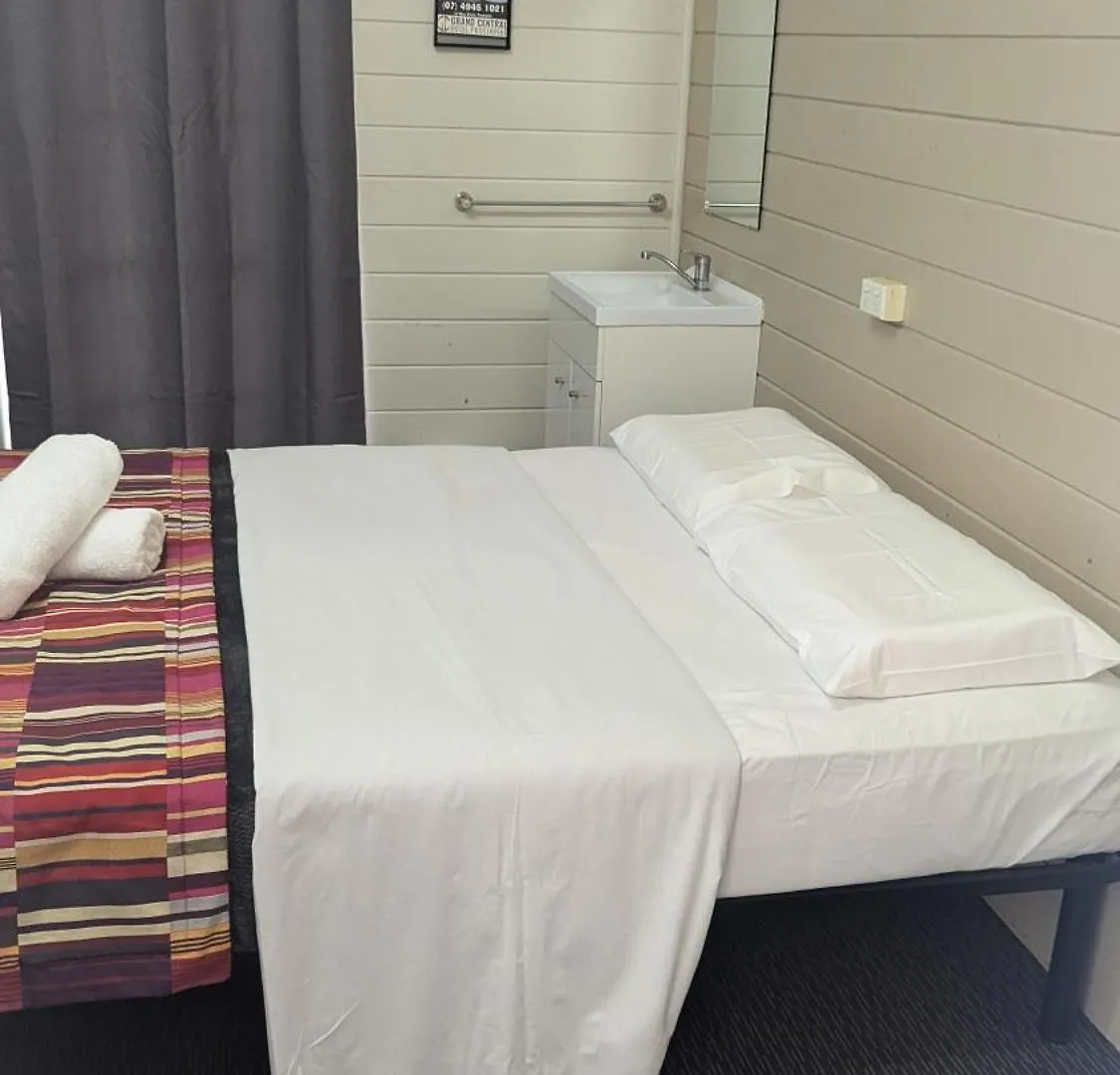 Grand Central Hotel Proserpine